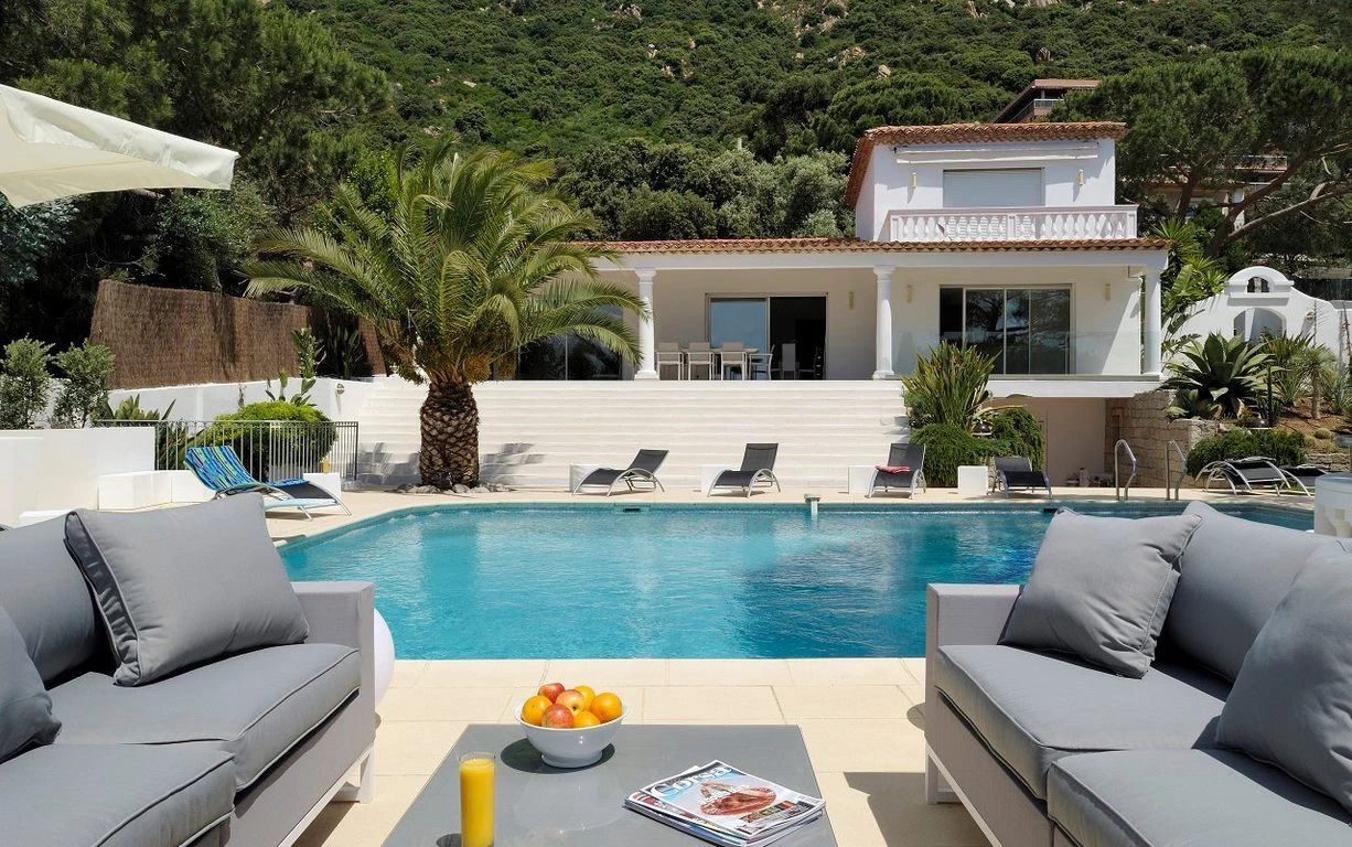 La Villa Santa Monica — Ajaccio — mobilier sur mesure HCI, photo 2