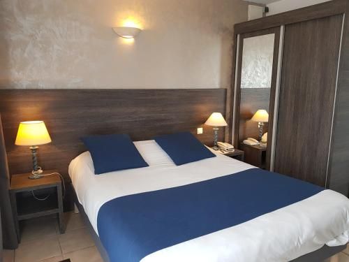 Mobilier sur mesure HCI — Hôtel Ariane — Istres