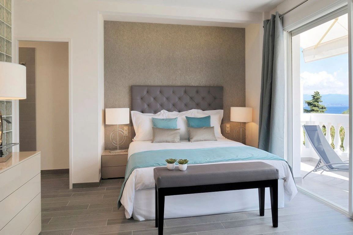 La Villa Santa Monica — Ajaccio — mobilier sur mesure HCI, photo 3