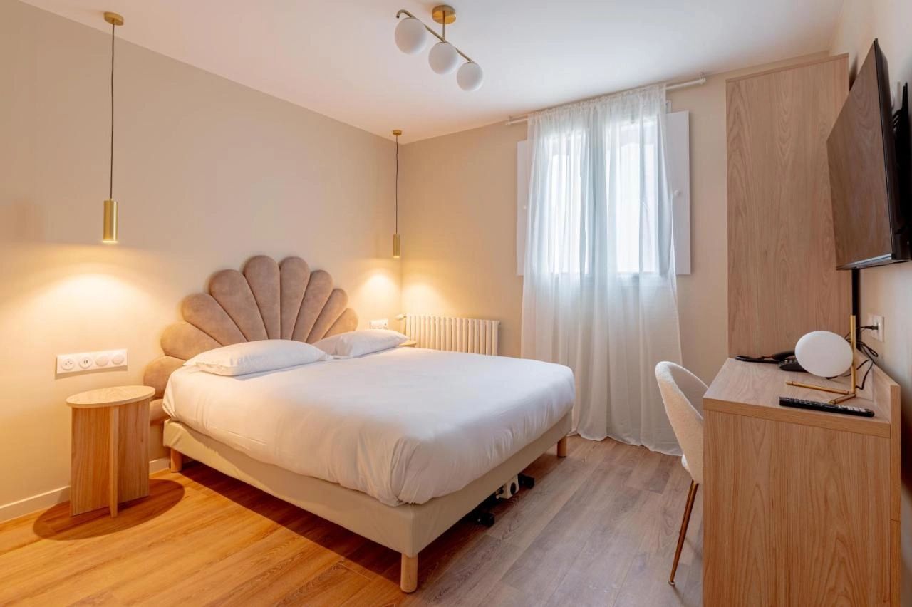 Grand Hôtel Sénia — mobilier sur mesure HCI, photo 3