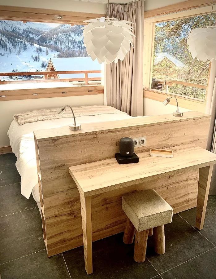 Chalet Naïga — Montgenèvre — mobilier sur mesure HCI, photo 7