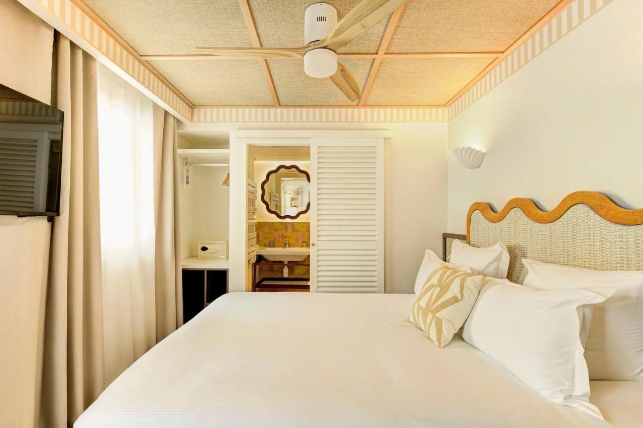 Hôtel Gabriel — mobilier sur mesure HCI, photo 9
